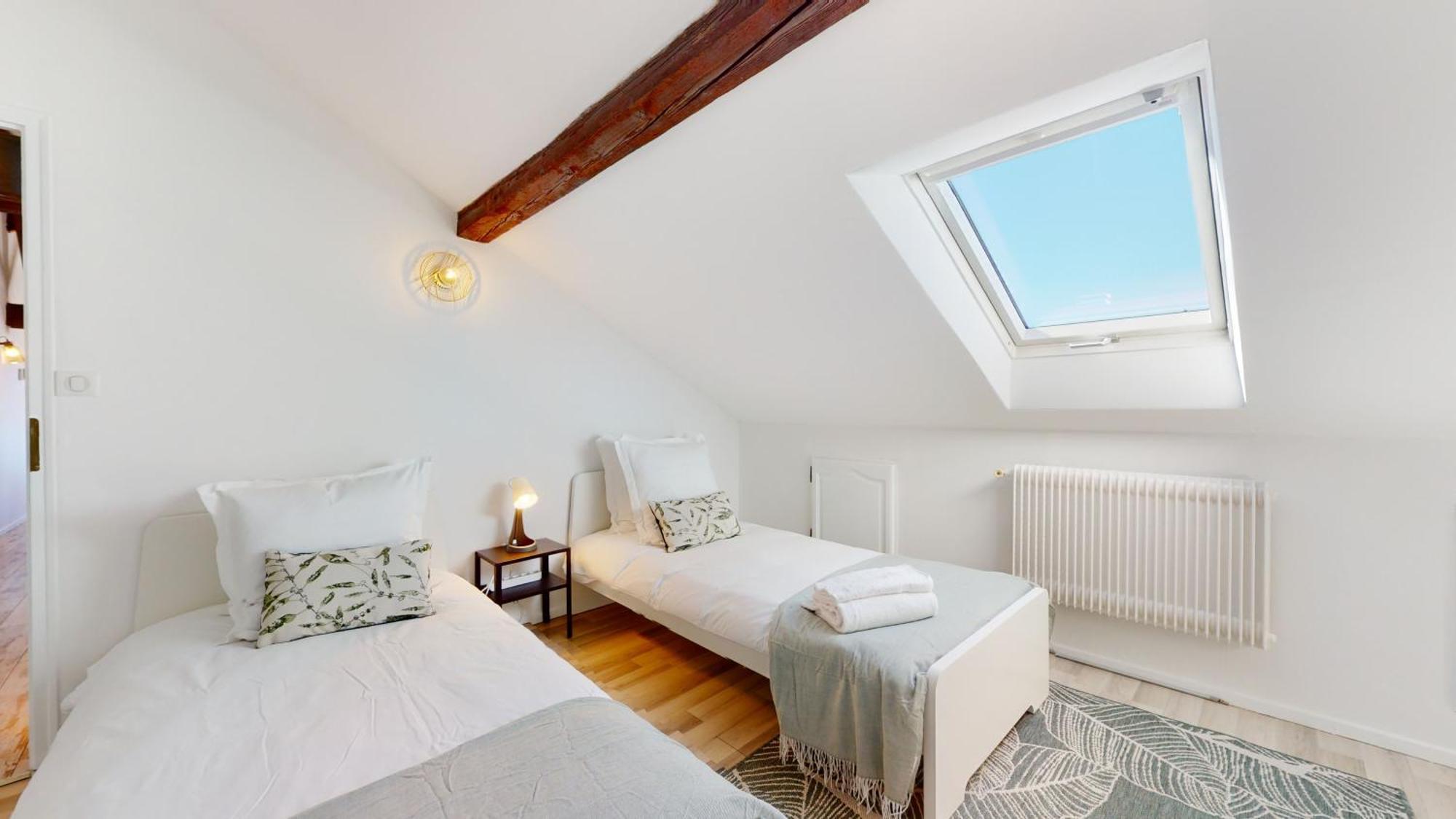 Apartment Le Cocon Colmarien - Proche Centre Et Gare - Stationnement Gratuit - 10 Personnes *